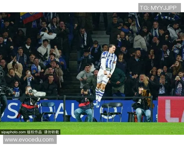 足球明星加图索的传奇人生与不屈精神揭示了体育的真正魅力与价值 足球明星加图索的传奇人生与不屈精神揭示了体育的真正魅力与价值