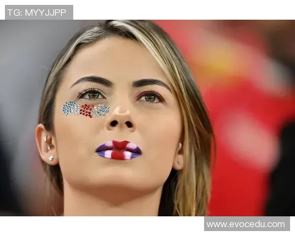 足球明星复古风格女球迷的经典瞬间回顾与时尚解读 足球明星复古风格女球迷的经典瞬间回顾与时尚解读