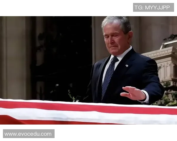 足球明星小布什的传奇人生与足球事业的辉煌成就解析