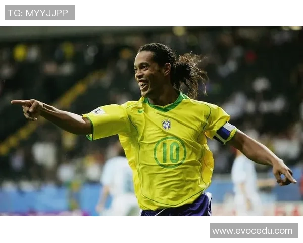 足球明星希罗的职业生涯与成就全解析及个人生活揭秘 足球明星希罗的职业生涯与成就全解析及个人生活揭秘