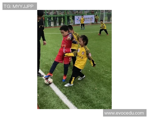 足球明星慷慨解囊为家乡捐款助力青少年足球发展与梦想实现