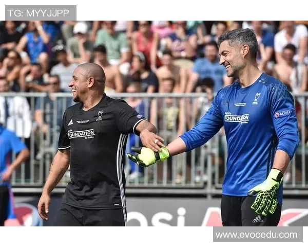 足球明星的名字与形象解析探索足球界的璀璨星光与传奇故事