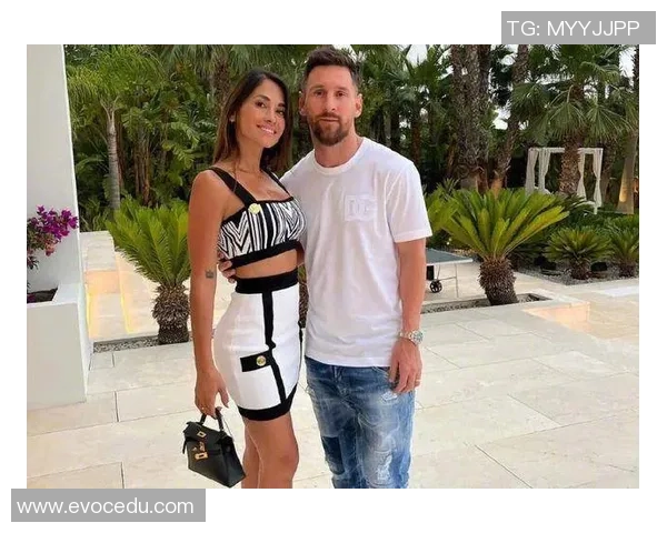 足球明星的情感生活揭秘几位妻子的背后故事与婚姻关系分析 足球明星的情感生活揭秘几位妻子的背后故事与婚姻关系分析