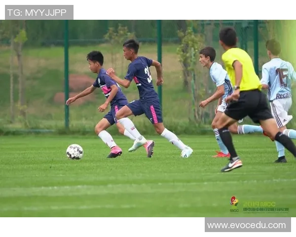 足球明星精彩瞬间带球姿态全景展示合集 足球明星精彩瞬间带球姿态全景展示合集