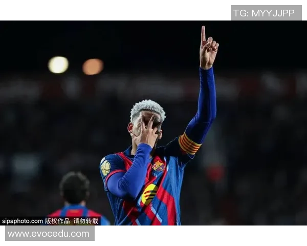 足球明星精彩进球瞬间集锦视频回顾震撼时刻与经典瞬间的完美结合 足球明星精彩进球瞬间集锦视频回顾震撼时刻与经典瞬间的完美结合