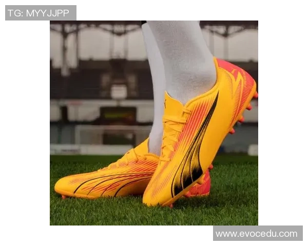 足球明星联名球鞋的魅力与时尚潮流的完美结合探讨 足球明星联名球鞋的魅力与时尚潮流的完美结合探讨